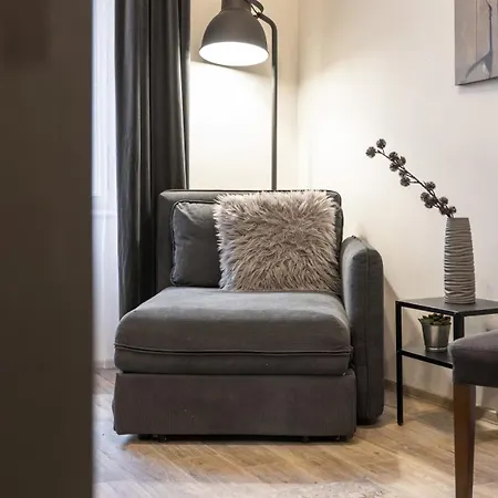 شقة Zizkov Nest براغ