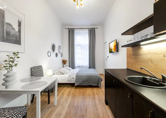 Zizkov Nest شقة