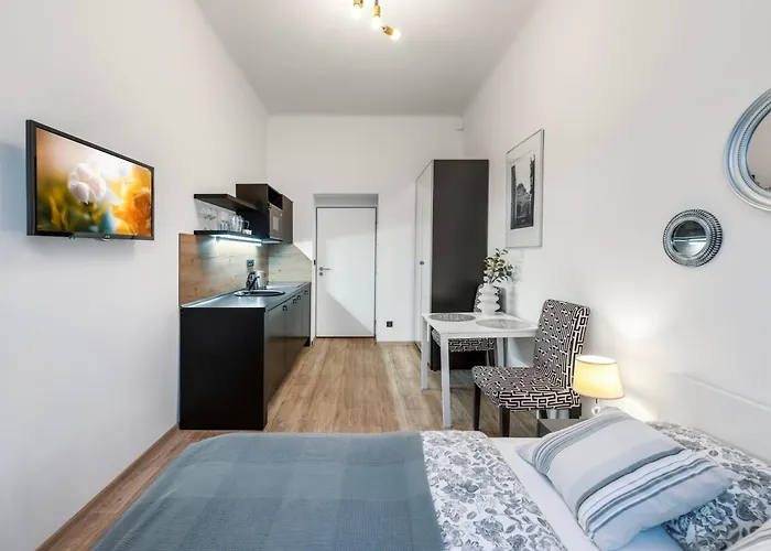 Zizkov Nest *