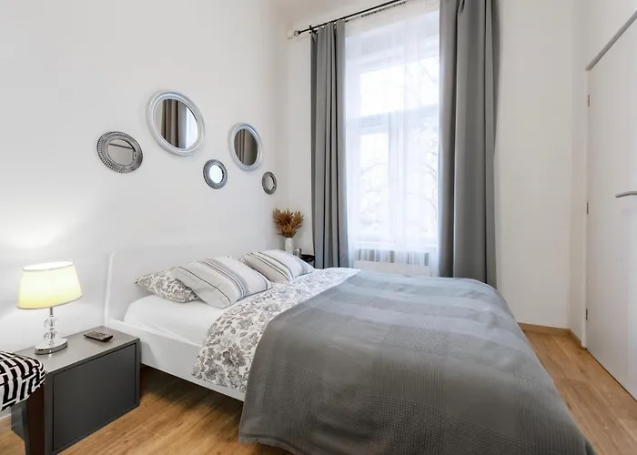 Zizkov Nest شقة براغ