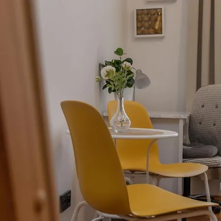 شقة Zizkov Nest *