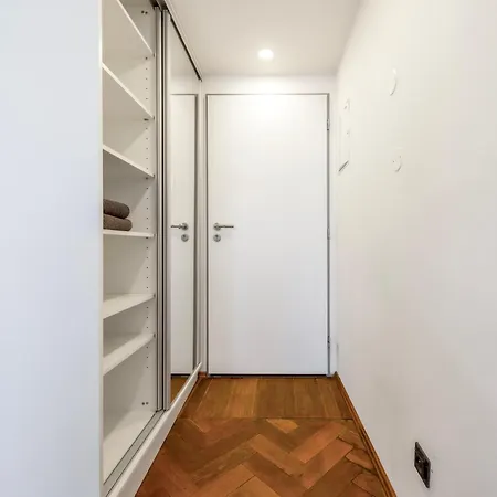 شقة Zizkov Nest براغ