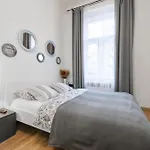 Zizkov Nest Apartamento Praga