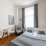 Zizkov Nest Apartman Prága