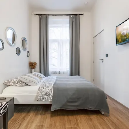 Zizkov Nest Praga