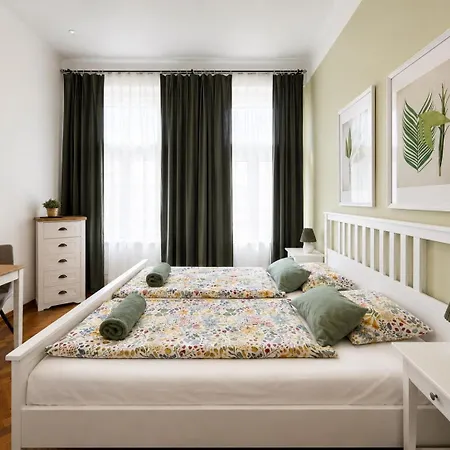 Zizkov Nest Apartament *