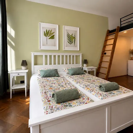 Zizkov Nest *