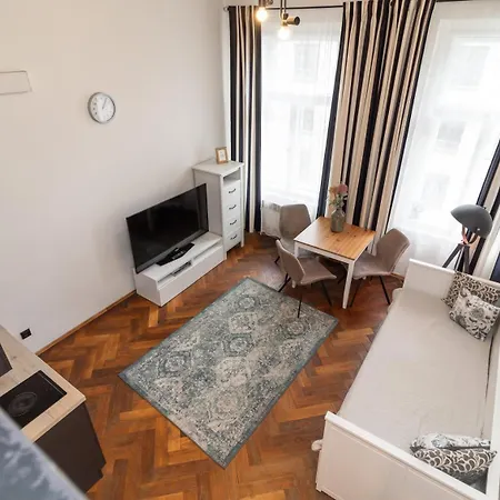 Zizkov Nest 프라하